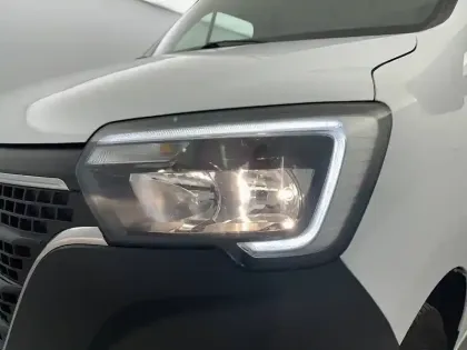 Photo 19 Renault Master  FGN TRAC F3500 L2H2 BLUE DCI 135