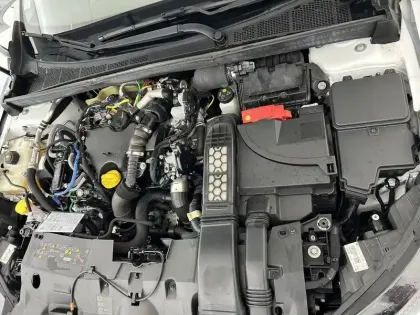 Photo 30 Renault Megane Mégane IV Berline Blue dCi 115 - 21N