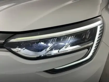 Photo 29 Renault Megane Mégane IV Berline Blue dCi 115 - 21N