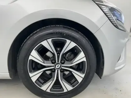 Photo 20 Renault Clio  TCe 90 X-Tronic