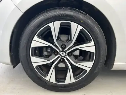 Photo 18 Renault Clio  TCe 90 X-Tronic