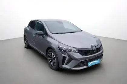 Photo 6 Renault Clio  E-Tech full hybrid 145 ch GSR2