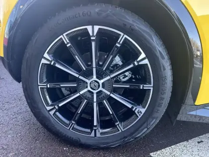 Photo 10 Renault 5 Renault  E-Tech Electrique 10 ch autonomie confort