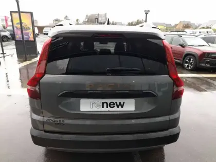 Photo 12 Dacia Jogger  Hybrid 140 7 places GSR2