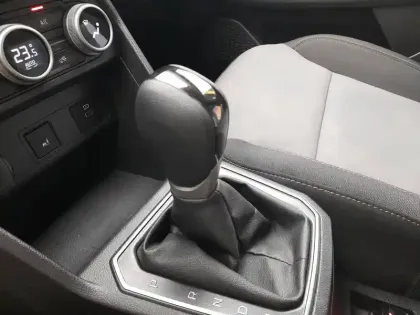 Photo 20 Dacia Jogger  Hybrid 140 7 places GSR2