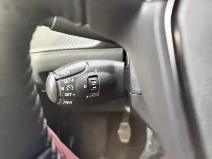 Photo 14 Peugeot 2008  PureTech 100 S&S BVM6