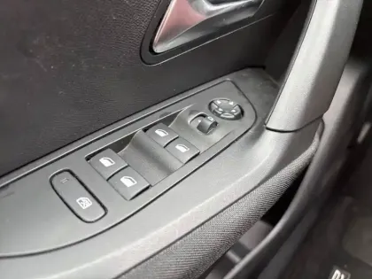 Photo 19 Peugeot 2008  PureTech 100 S&S BVM6