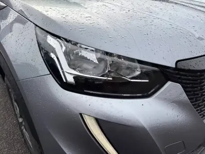 Photo 15 Peugeot 2008  PureTech 100 S&S BVM6