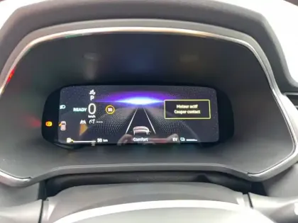 Photo 16 Renault Captur  E-Tech full hybrid 145 ch