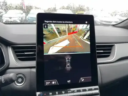 Photo 19 Renault Captur  E-Tech full hybrid 145 ch