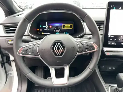 Photo 14 Renault Captur  E-Tech full hybrid 145 ch