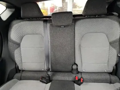 Photo 21 Renault Captur  E-Tech full hybrid 145 ch