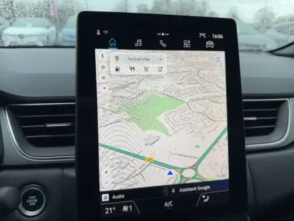 Photo 20 Renault Captur  E-Tech full hybrid 145 ch