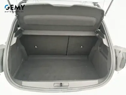 Photo 47 Peugeot 208  BlueHDi 100 S&S BVM6