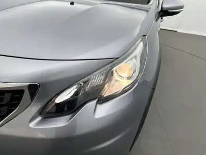 Photo 15 Peugeot 2008  PureTech 110ch S&S BVM6