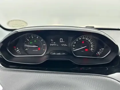 Photo 9 Peugeot 2008  PureTech 110ch S&S BVM6