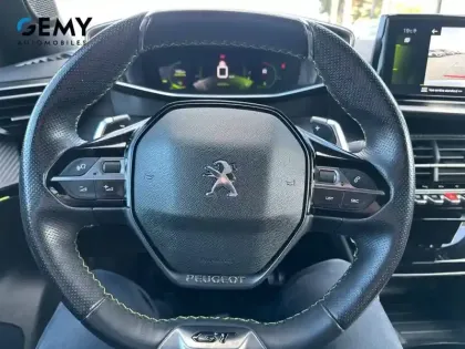 Photo 45 Peugeot 2008  PureTech 130 S&S EAT8