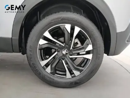 Photo 32 Peugeot 2008  BlueHDi 130 S&S EAT8