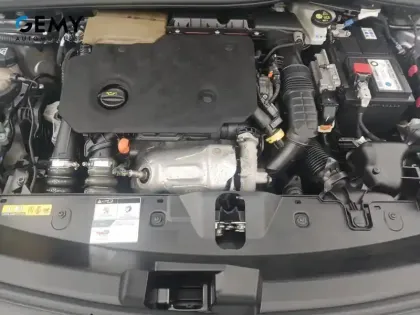 Photo 33 Peugeot 2008  BlueHDi 130 S&S EAT8