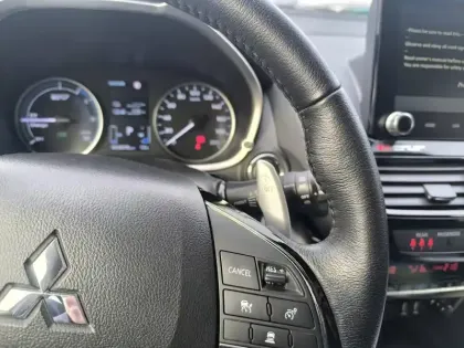 Photo 11 Mitsubishi Eclipse  Cross 2.4 MIVEC PHEV Twin Motor 4WD