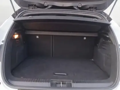 Photo 14 Renault Captur  E-Tech full hybrid 145 ch