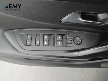 Photo 11 Peugeot 308  BlueHDi 130ch S&S EAT8