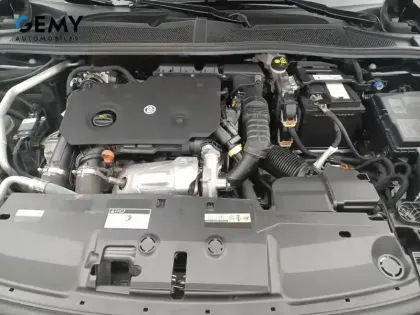 Photo 14 Peugeot 308  BlueHDi 130ch S&S EAT8