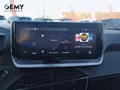 Photo 15 Peugeot 2008  Hybrid 136 e-DCS6