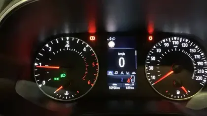 Photo 36 Renault Clio Gén. V (BJA) Ph1 Business 5