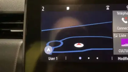 Photo 37 Renault Clio Gén. V (BJA) Ph1 Business 5