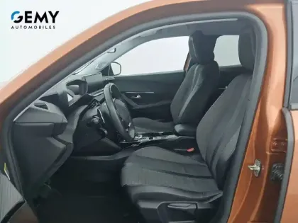 Photo 8 Peugeot 2008  PureTech 130 S&S EAT8