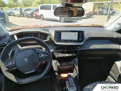 Photo 11 Peugeot 2008  PureTech 130 S&S EAT8