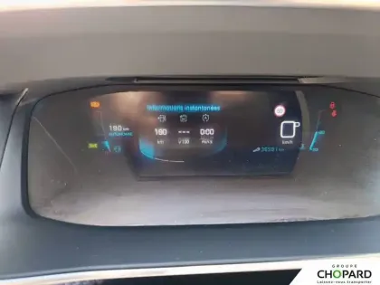 Photo 16 Peugeot 2008  PureTech 130 S&S EAT8