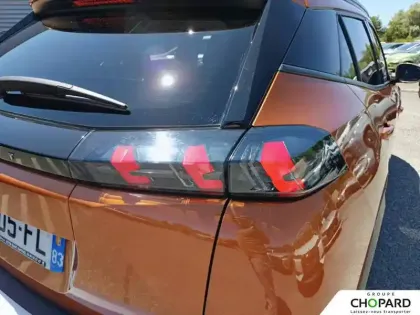 Photo 23 Peugeot 2008  PureTech 130 S&S EAT8