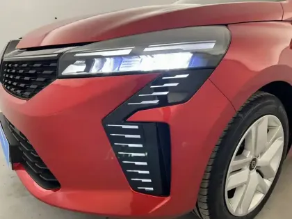 Photo 20 Renault Clio  E-Tech full hybrid 145 ch GSR2