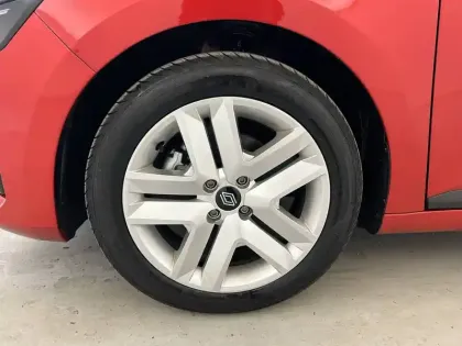 Photo 18 Renault Clio  E-Tech full hybrid 145 ch GSR2