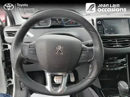 Photo 30 Peugeot 2008  PureTech 130ch S&S EAT6