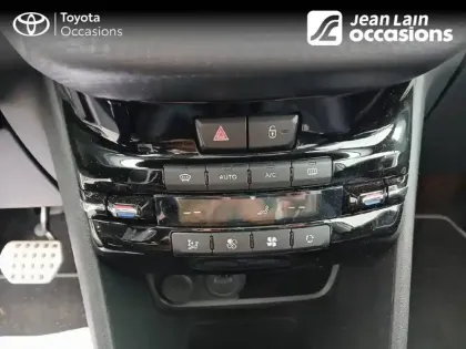 Photo 51 Peugeot 2008  PureTech 130ch S&S EAT6