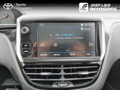 Photo 33 Peugeot 2008  PureTech 130ch S&S EAT6