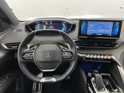 Photo 41 Peugeot 3008  Hybrid 225 e-EAT8