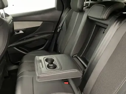 Photo 79 Peugeot 3008  Hybrid 225 e-EAT8