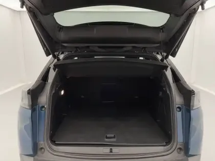 Photo 52 Peugeot 3008  Hybrid 225 e-EAT8