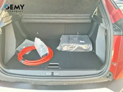 Photo 37 Peugeot 2008  Electrique 136 ch