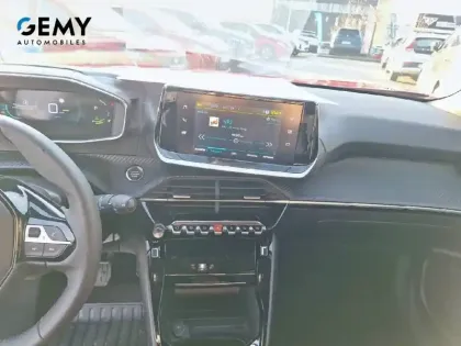 Photo 13 Peugeot 2008  Electrique 136 ch