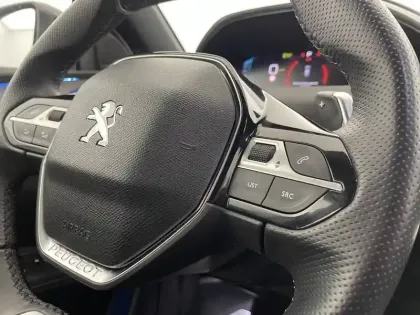 Photo 28 Peugeot 3008  Hybrid 225 e-EAT8