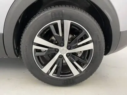 Photo 15 Peugeot 3008  Hybrid 225 e-EAT8