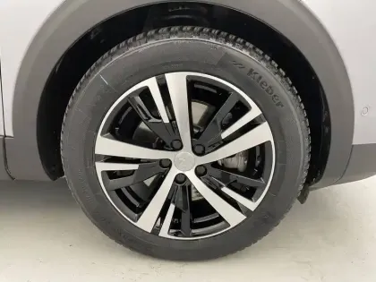 Photo 17 Peugeot 3008  Hybrid 225 e-EAT8