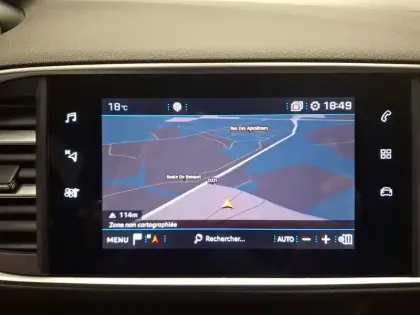 Photo 15 Peugeot 308  BlueHDi 130ch S&S EAT8