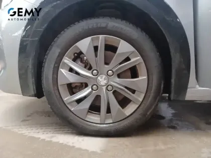 Photo 8 Peugeot 208  Electrique 50 kWh 136ch