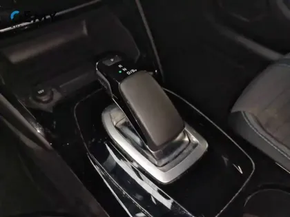 Photo 13 Peugeot 208  Electrique 50 kWh 136ch